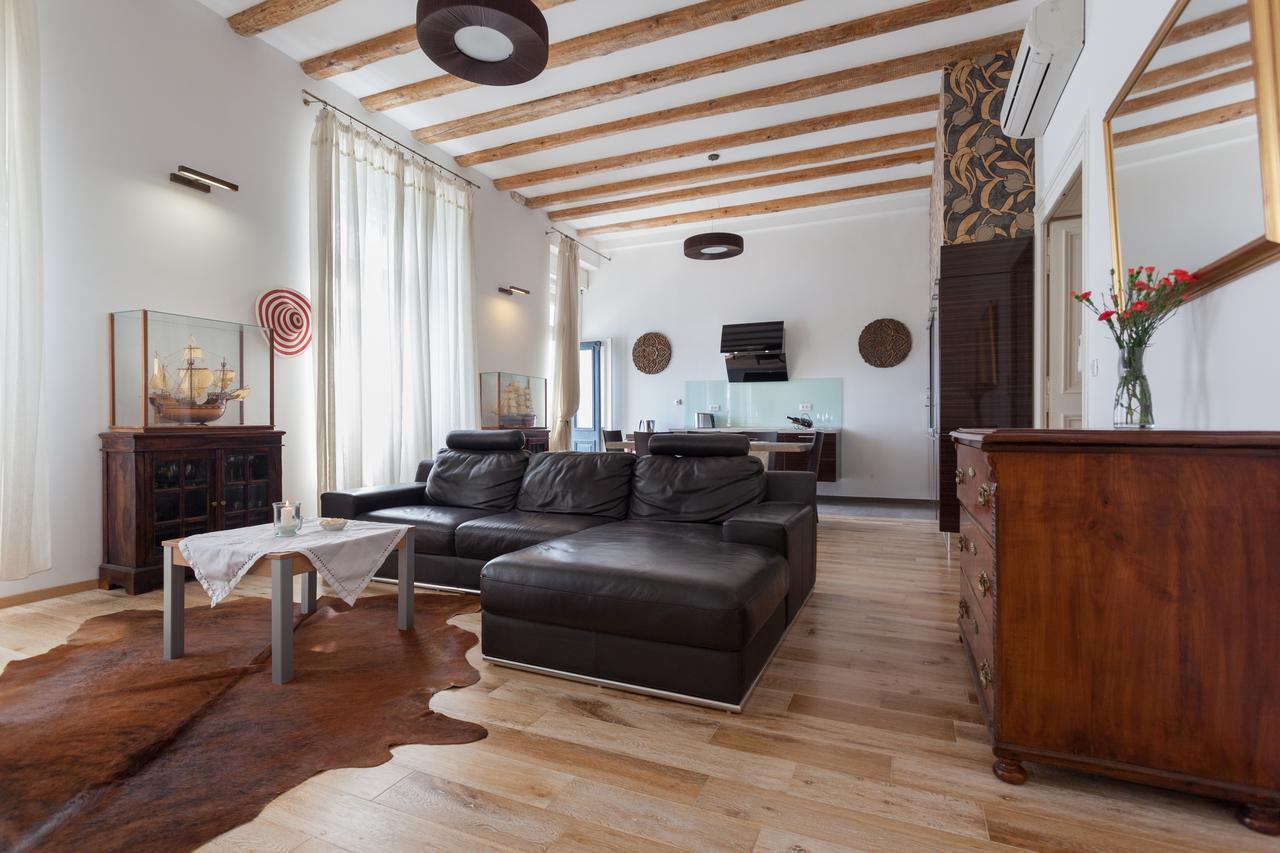 Luxury Beachfront Apartment Banje 두브로브니크 외부 사진